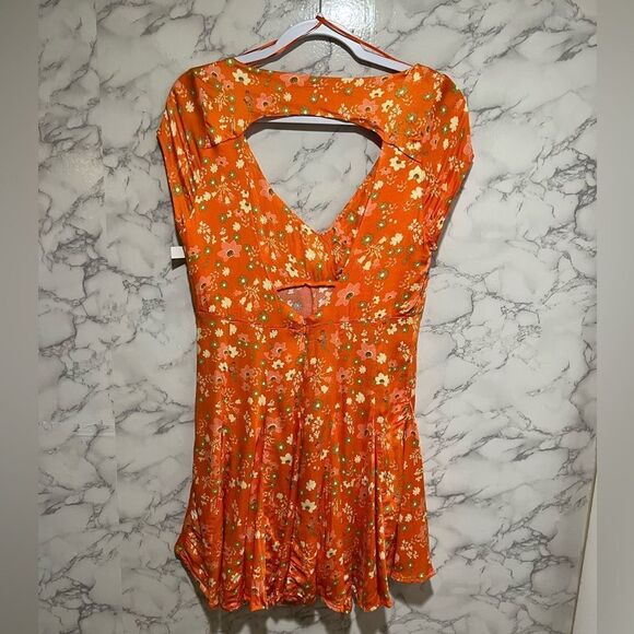 Free People It Takes Two Floral Print Deep Tie V-Neck Mini Dress - Picture 6 of 8